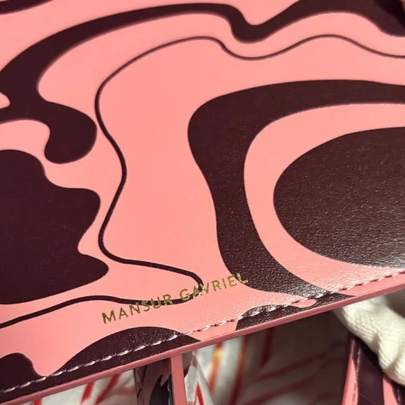 Authentic MANSUR GAVRIEL Leather Patterned Tote with large zip top wristlet - Picture 16 of 16